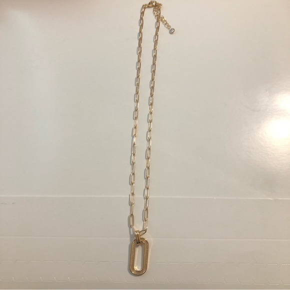 NIB O.Secret Paperclip Chain Pendant Necklace - Picture 2 of 15